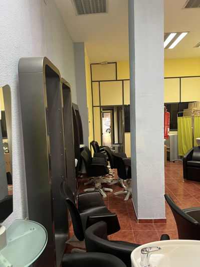 Image No.18-7 Bed Commercial for sale