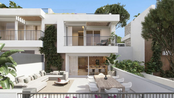 Image No.8-3 Bed Townhouse for sale