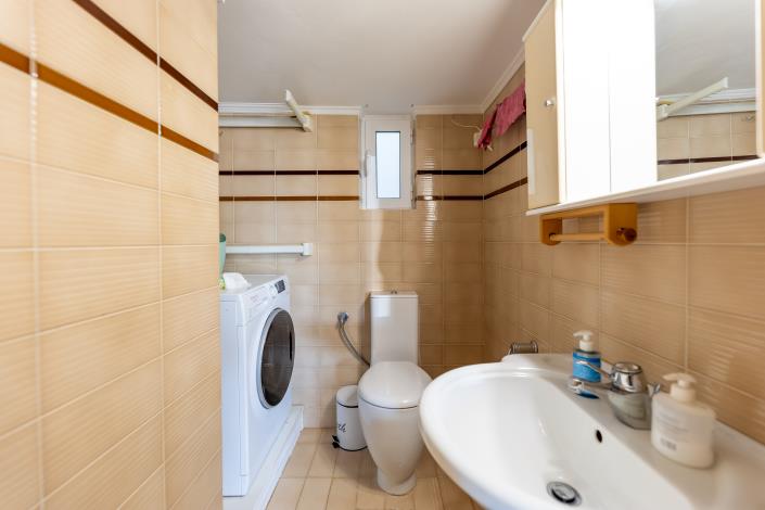 Image No.13-3 Bed House for sale
