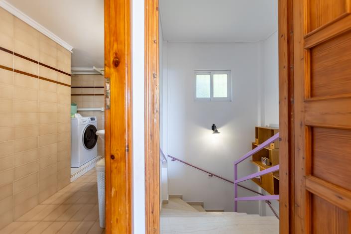 Image No.17-3 Bed House for sale