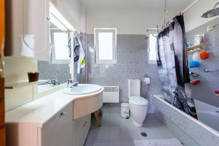 Image No.40-3 Bed House for sale
