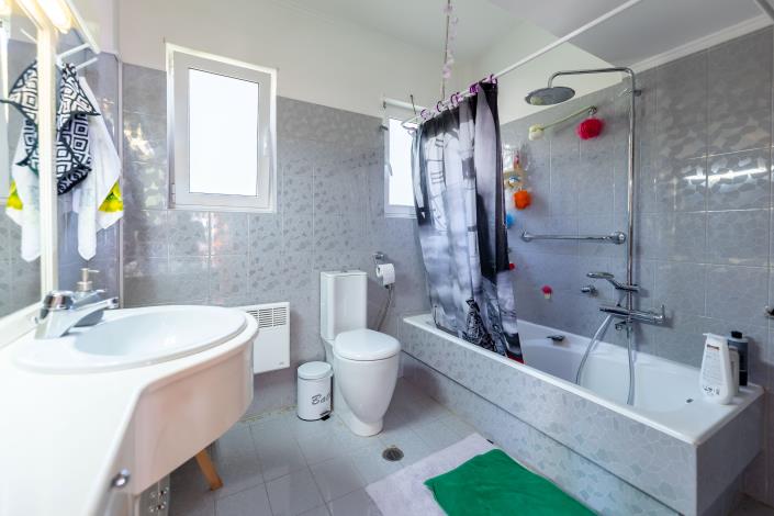 Image No.45-3 Bed House for sale