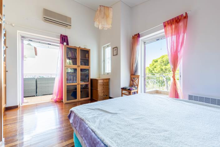 Image No.55-3 Bed House for sale