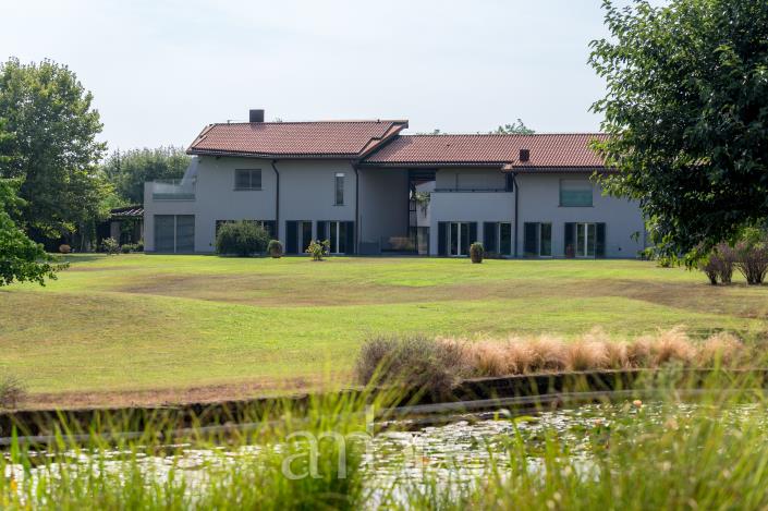 Image No.40-3 Bed Villa for sale