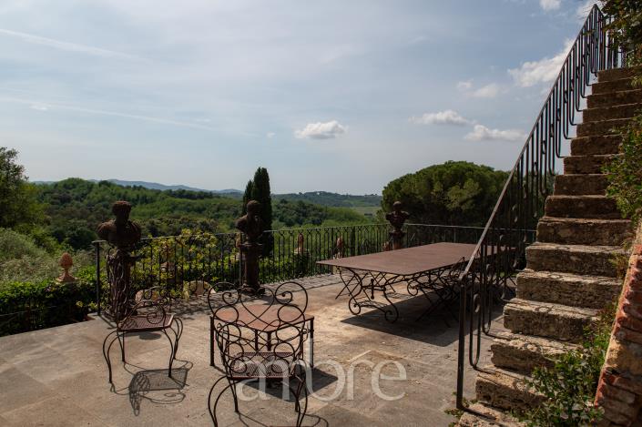 Image No.32-9 Bed Villa for sale