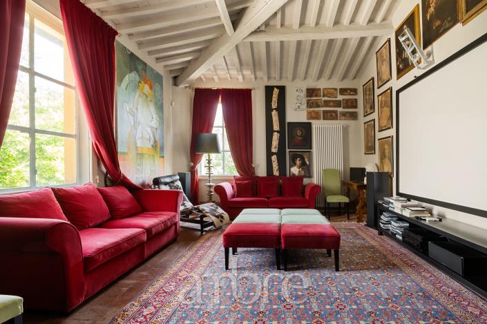 Image No.26-9 Bed Villa for sale