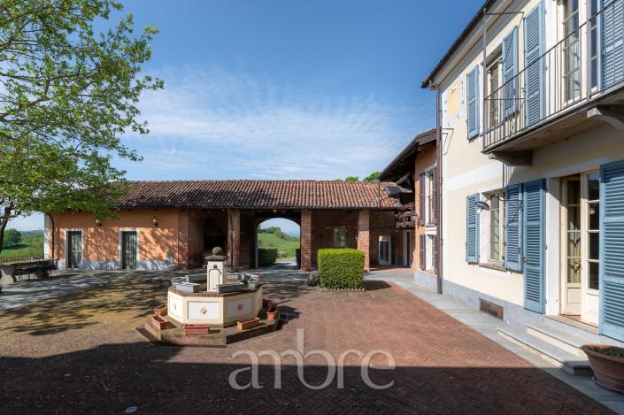 Image No.32-Villa de 10 chambres à vendre à Nizza Monferrato
