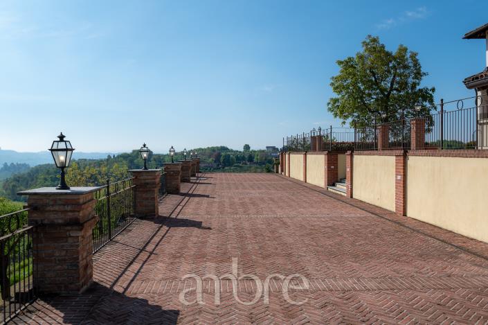 Image No.30-Villa de 10 chambres à vendre à Nizza Monferrato