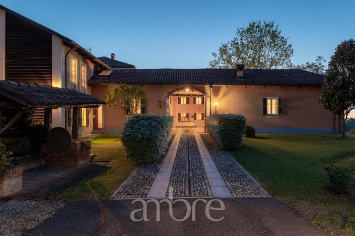 Image No.4-Villa de 10 chambres à vendre à Nizza Monferrato