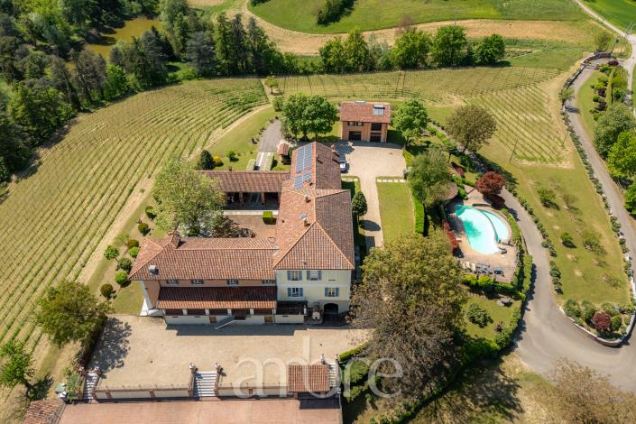 Image No.51-Villa de 10 chambres à vendre à Nizza Monferrato