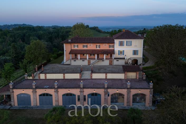 Image No.43-Villa de 10 chambres à vendre à Nizza Monferrato