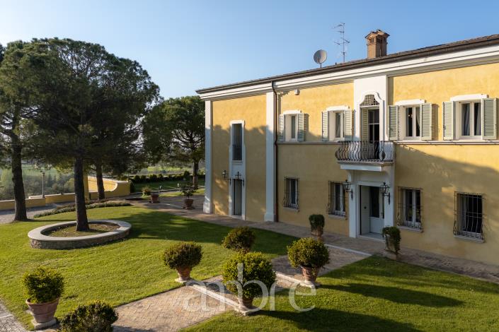 Image No.39-Villa de 12 chambres à vendre à Bertinoro