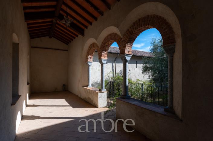 Image No.23-8 Bed Chateaux for sale