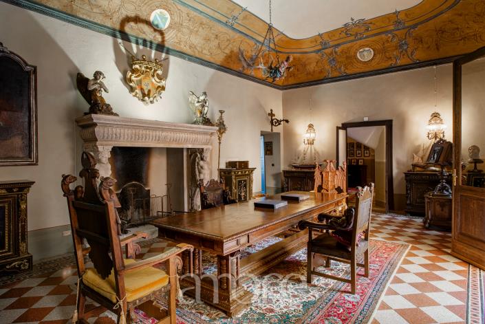 Image No.37-Châteaux de 23 chambres à vendre à Rezzanello