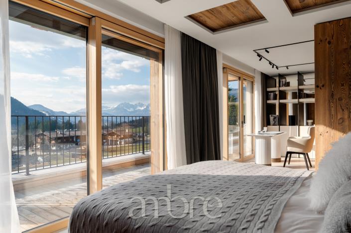 Image No.14-4 Bed Chalet for sale