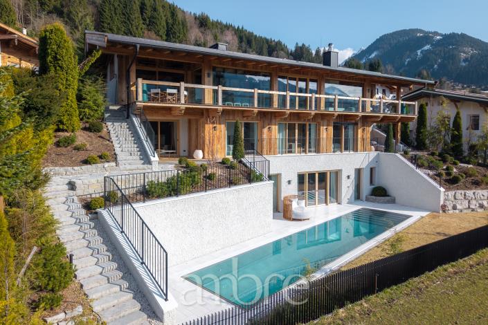 Image No.35-4 Bed Chalet for sale