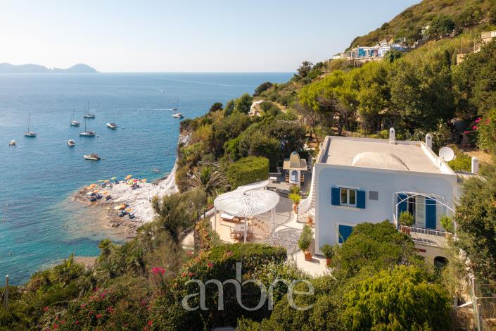 Image No.40-4 Bed Villa for sale
