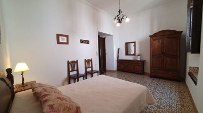 12-9d2414e6554ff283a7dbb3894364f2bd