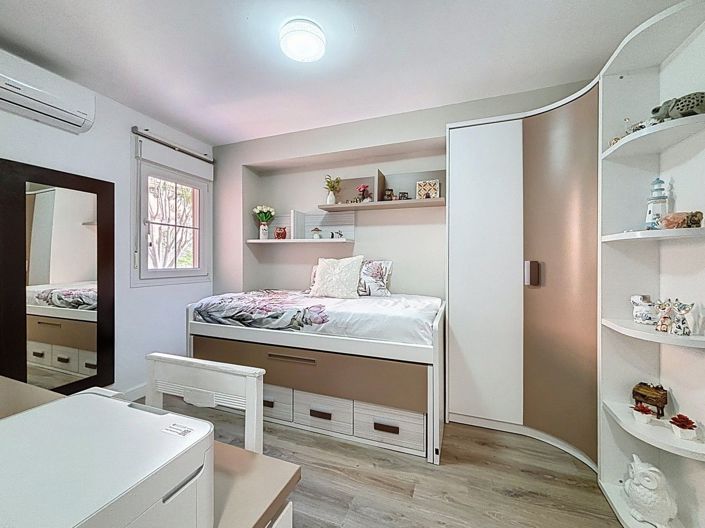 Image No.20-3 Bed Apartment for sale