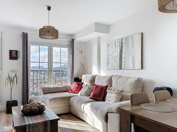 Image No.3-3 Bed Apartment for sale