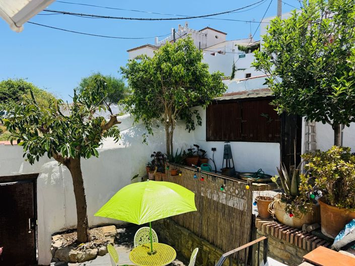 Image No.4-3 Bed Townhouse for sale