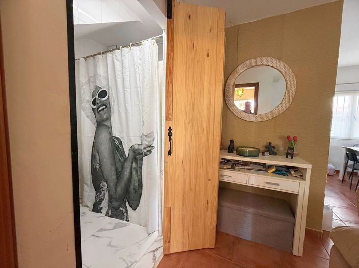 Image No.19-4 Bed Townhouse for sale