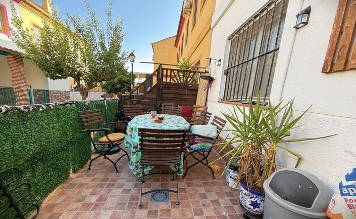Image No.34-4 Bed Townhouse for sale
