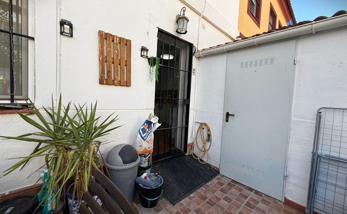 Image No.38-4 Bed Townhouse for sale