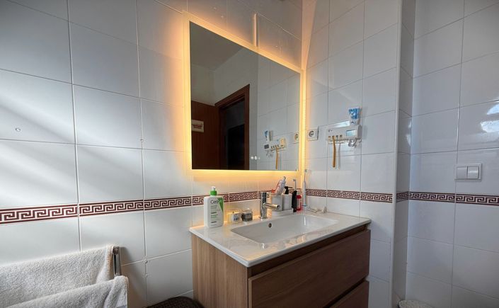 Image No.45-4 Bed Townhouse for sale