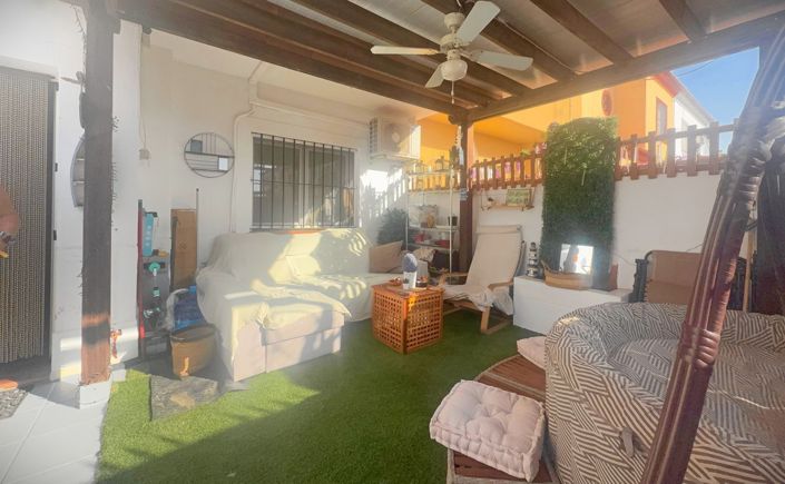 Image No.8-4 Bed Townhouse for sale