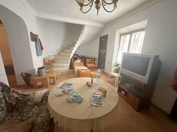 12-9d2414e6554ff283a7dbb3894364f2bd