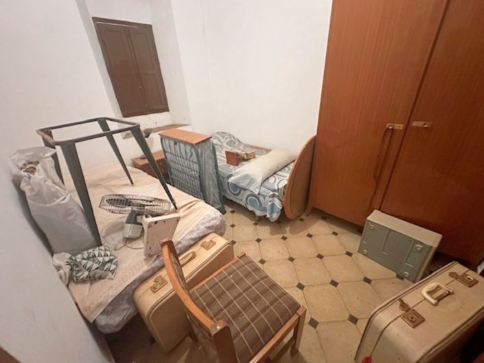 Image No.19-7 Bed Townhouse for sale