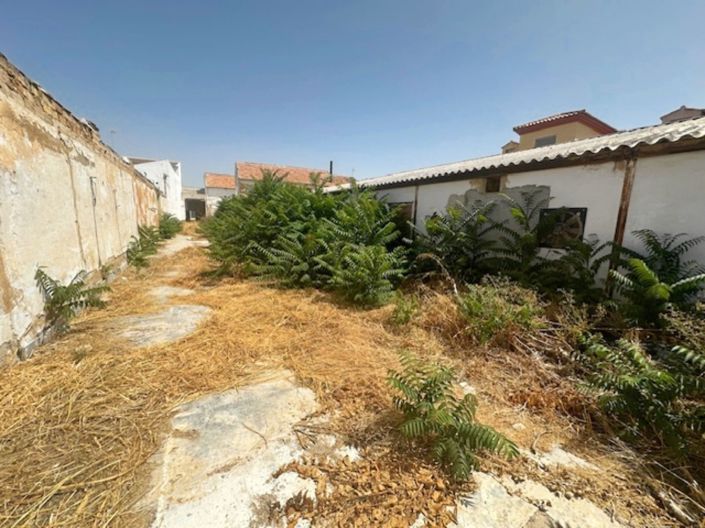 Image No.30-7 Bed Townhouse for sale