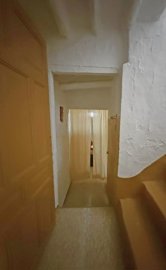 12-9d2414e6554ff283a7dbb3894364f2bd