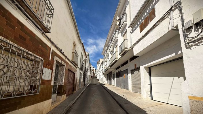 Image No.5-Maison de ville de 6 chambres à vendre à Iznájar