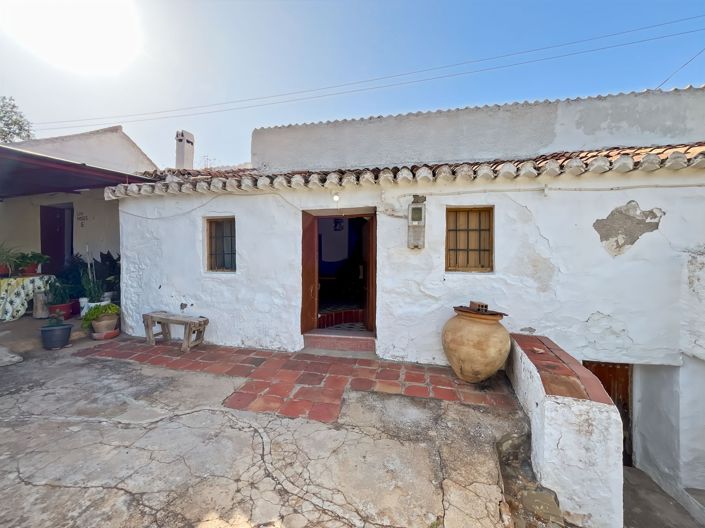 Image No.2-Cortijo de 5 chambres à vendre à Comares