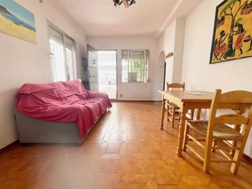12-9d2414e6554ff283a7dbb3894364f2bd