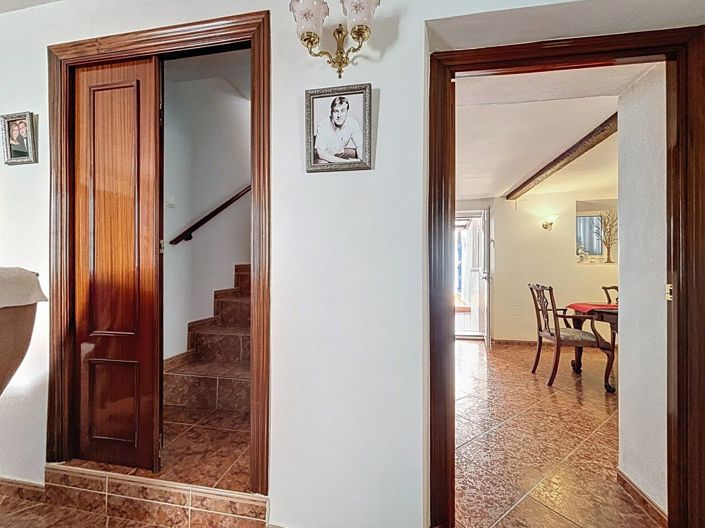Image No.12-5 Bed Villa for sale