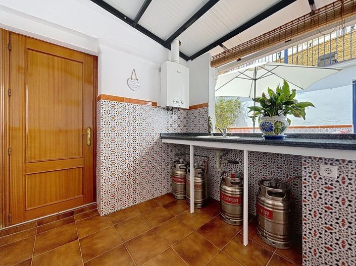 Image No.19-5 Bed Villa for sale
