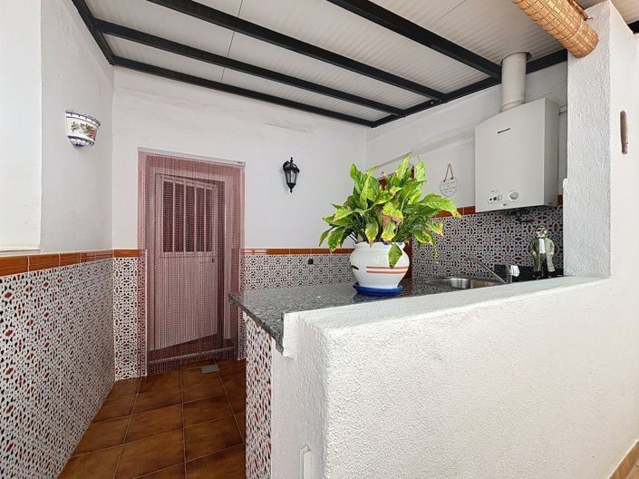 Image No.20-5 Bed Villa for sale