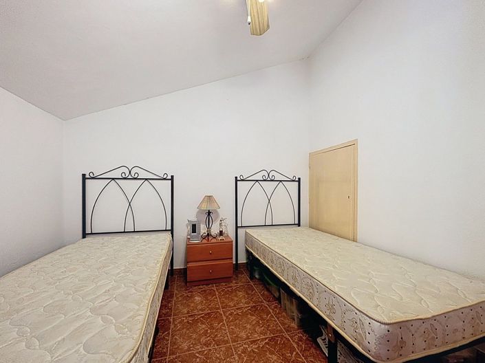 Image No.30-5 Bed Villa for sale