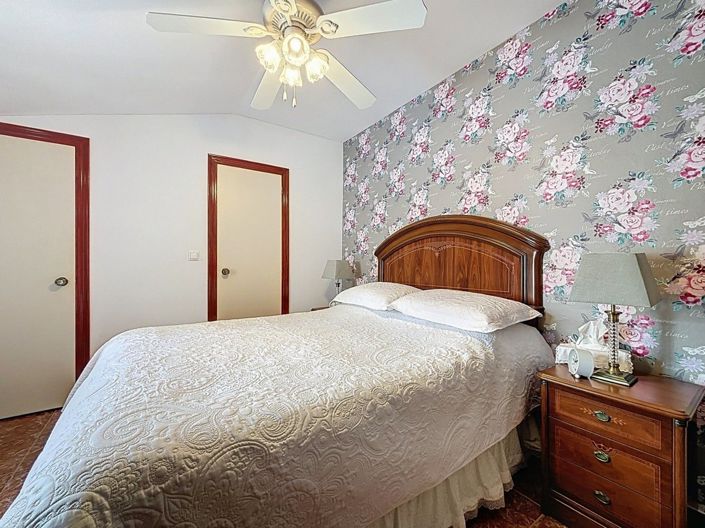 Image No.37-5 Bed Villa for sale