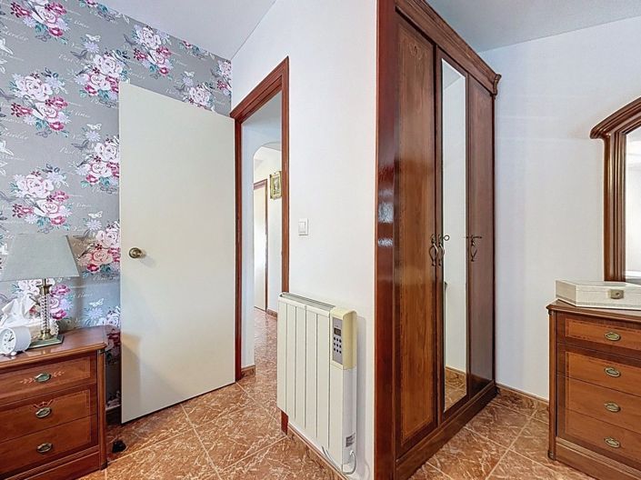 Image No.44-5 Bed Villa for sale