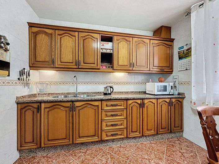 Image No.8-5 Bed Villa for sale
