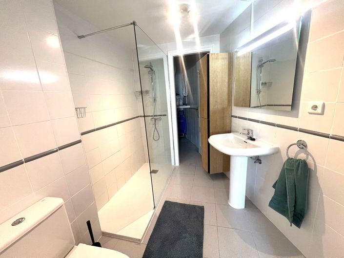 Image No.12-1 Bed Apartment for sale