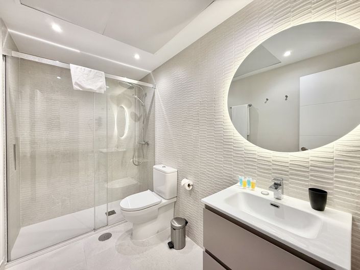 Image No.10-1 Bed Apartment for sale