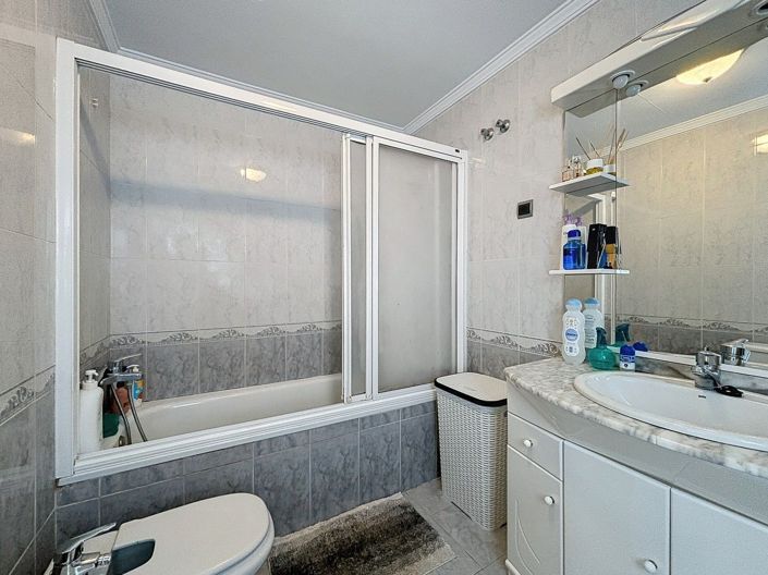 Image No.20-3 Bed Villa for sale