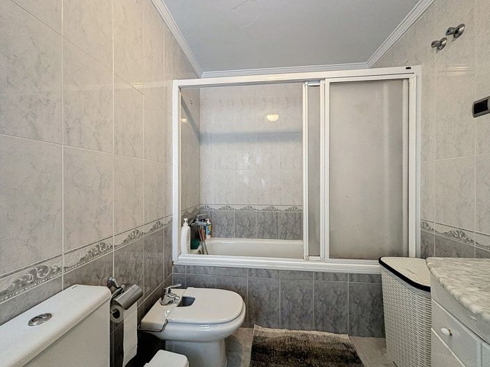 Image No.21-3 Bed Villa for sale