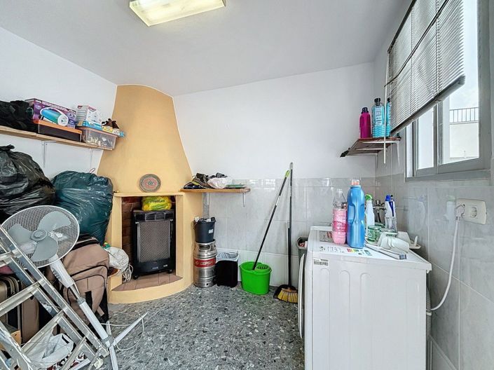 Image No.27-3 Bed Villa for sale