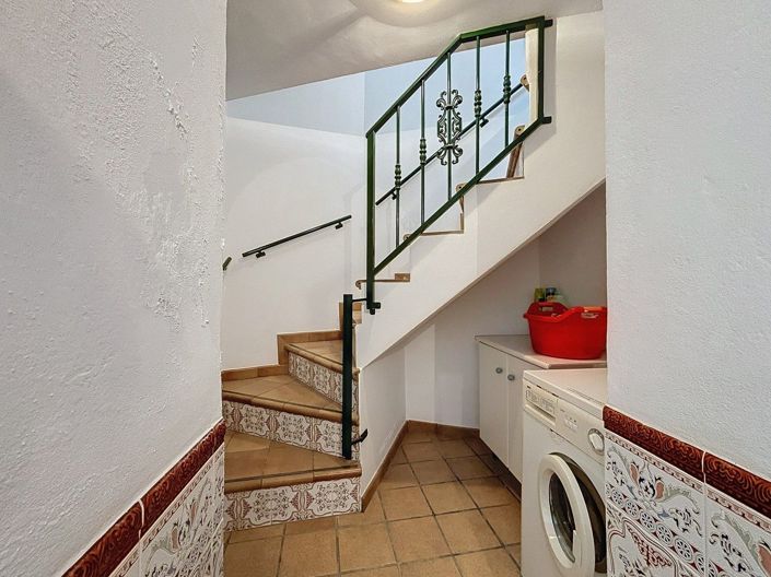 Image No.12-4 Bed Villa for sale